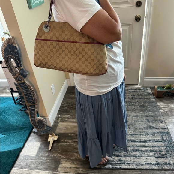 Gucci Eclipse Canvas Shoulder Bag - Picture 16 of 16